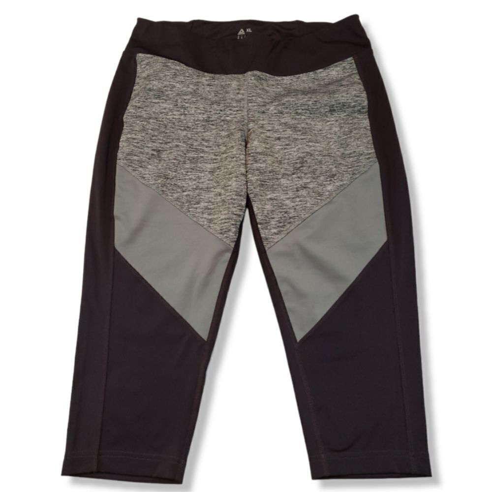 Reebok Pants Size XL Speed Wick Legging Crop Capri Pants Activewear Athletic Gym